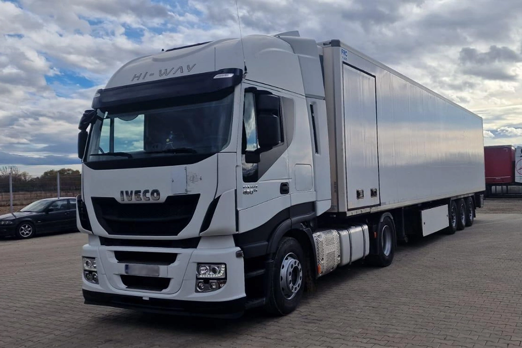 ansamblu de transport marfuri international, rapid si eficient