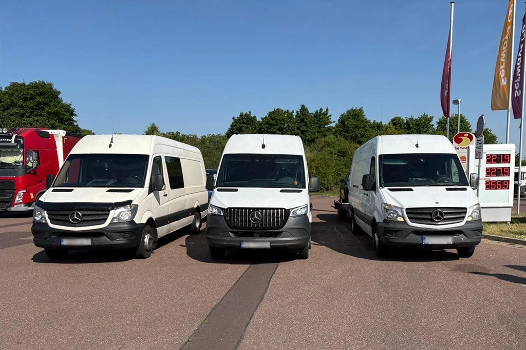 microbuze pentru transport rapid si sigur de persoane